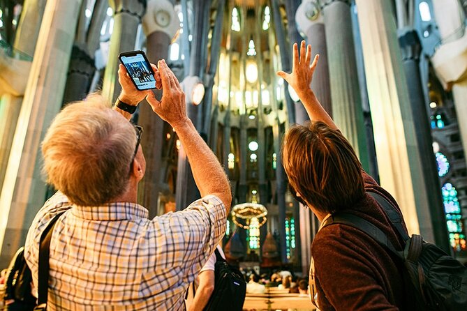 Barcelona Highlights Sagrada Familia and Park Guell Semi-Private - Booking advice and cancellation terms