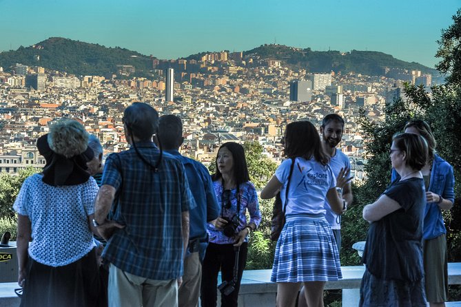Barcelona Highlights & Sagrada Familia Tour: Priority Access - La Pedrera finishes the Gaudí story
