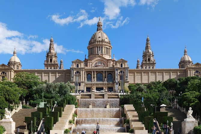 Barcelona in 1 Day: Sagrada Familia, Park Guell,Old Town & Pickup - What the $120.29 price really buys