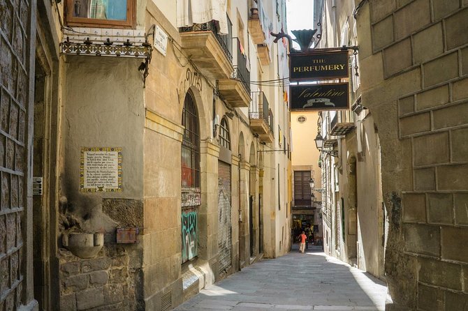 Barcelona Jewish & Gothic Tour - Meeting at Conesa Entrepans in the Gothic Quarter
