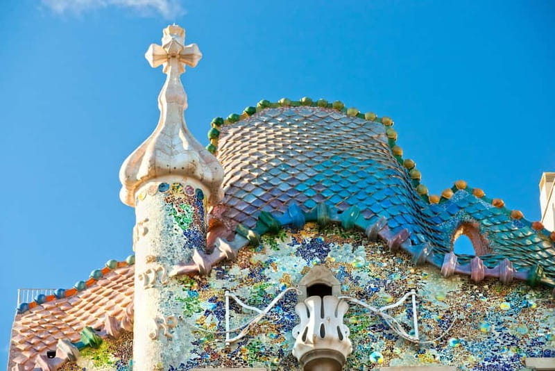 Barcelona: La Pedrera Private Tour with Casa Batlló Ticket - Who should book this Gaudí tour?