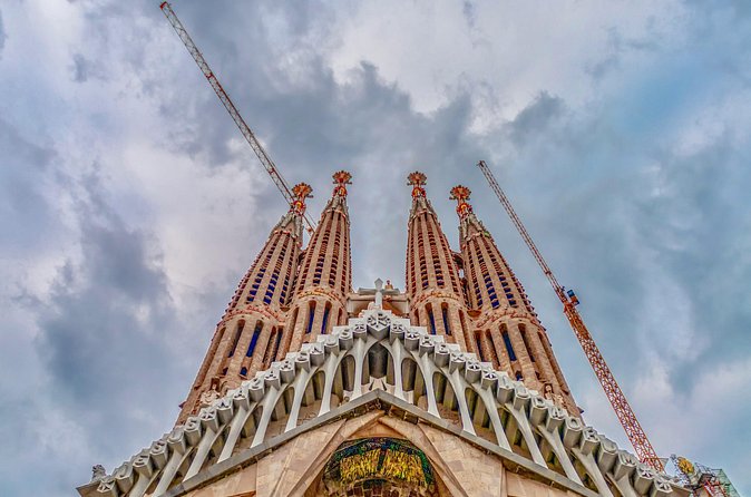 Barcelona La Sagrada Familia Guided Tour with Tickets - Reliability and communication matter here