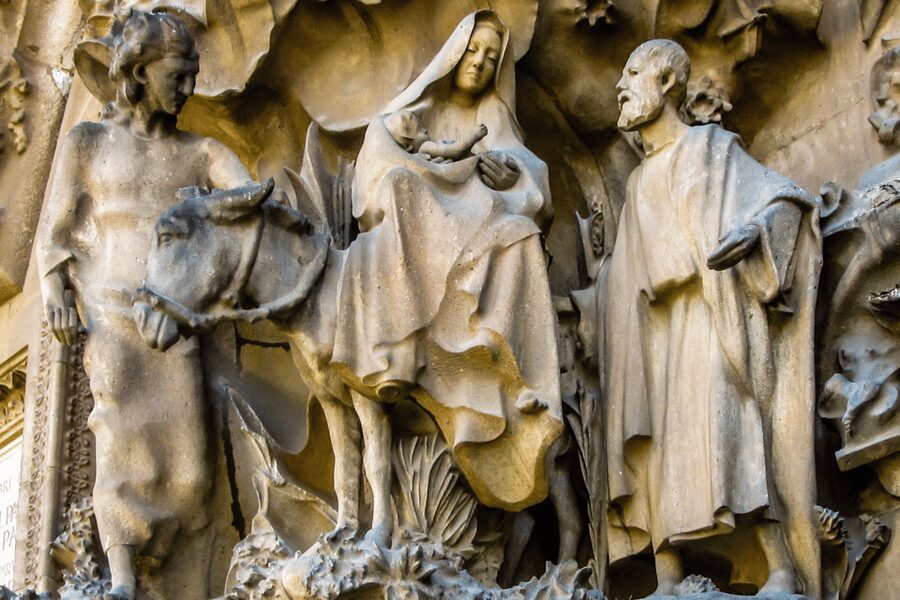 Barcelona: La Sagrada Familia & Park Guell Small-Group Tour - Key points to know before booking