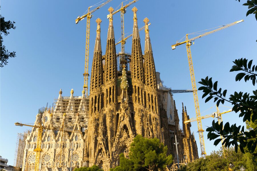 Barcelona: La Sagrada Familia & Park Guell Small-Group Tour - Why this Barcelona tour works as a first-day introduction