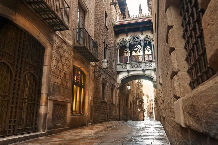Barcelona: Old Town Walking Tour with Optional Casa Batlló - El Born, Barcelonas old merchant quarter