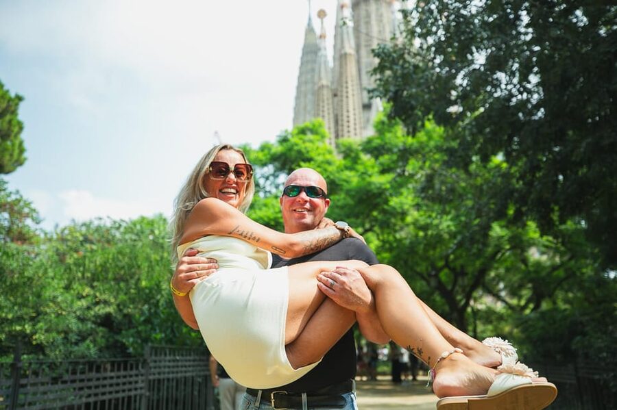 Barcelona: Photographic Madness at the Sagrada Familia - Timing, reliability, and the one concern to weigh