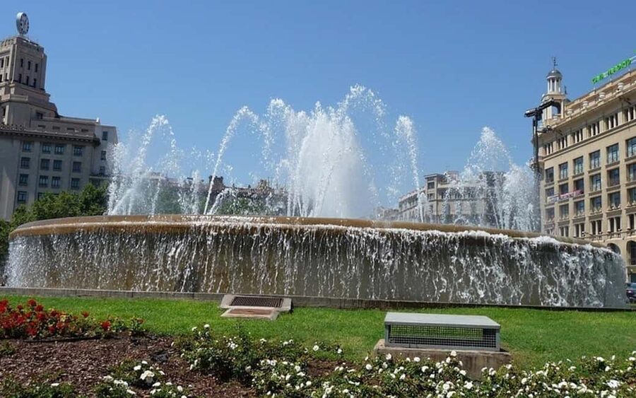 Barcelona Private City Tour: Sagrada Familia & Highlights - Passeig de Gracia and Gaudí’s city work