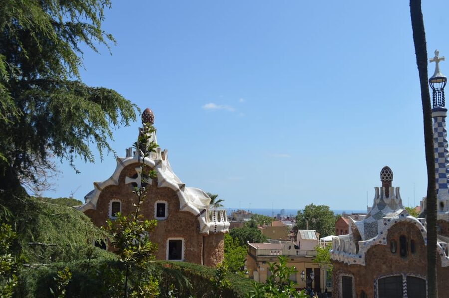 Barcelona Private Tour: Sagrada Familia,Park Güell & Pedrera - Sagrada Familia, from exterior symbolism to glowing interior