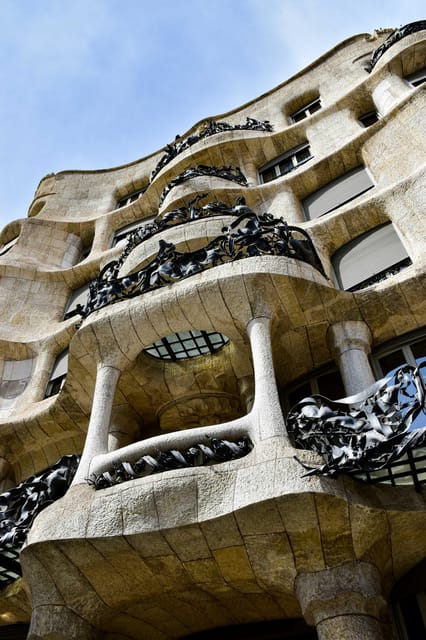 Barcelona Private Tour: Sagrada Familia,Park Güell & Pedrera - Park Güell and the high view over Barcelona