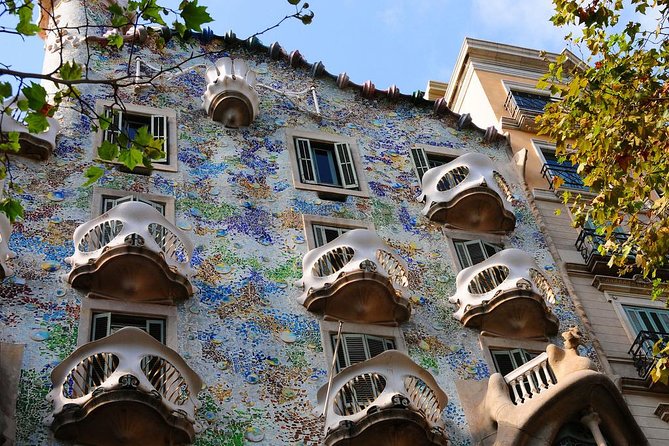 Barcelona Private Walking Tour with Skip the Line La Pedrera and Casa Batllo - La Rambla, if the schedule allows