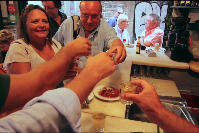 Barcelona's Most Terrific of Tapas Tours in the Gothic quarter - Timing, weather, and the practical details