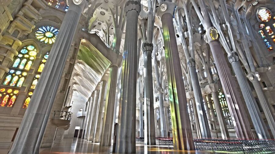 Barcelona: Sagrada Familia and City Tour with Hotel Pickup - Park Güell and Gaudí’s playful hillside