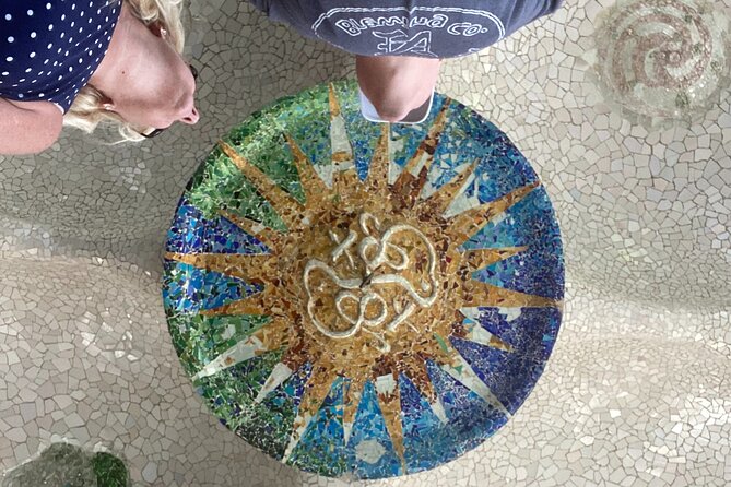 Barcelona Sagrada Familia and Guell Park drink and tapa - Timing, pickup, clothing, and practical rules