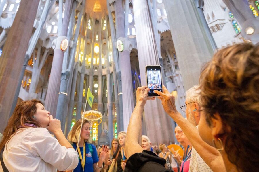 Barcelona: Sagrada Familia and Park Guell Combo Guided Tour - Starting at Sagrada Família