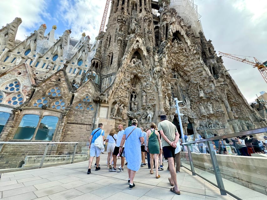 Barcelona: Sagrada Familia Entry Ticket and Guided Tour - Key points to know before booking