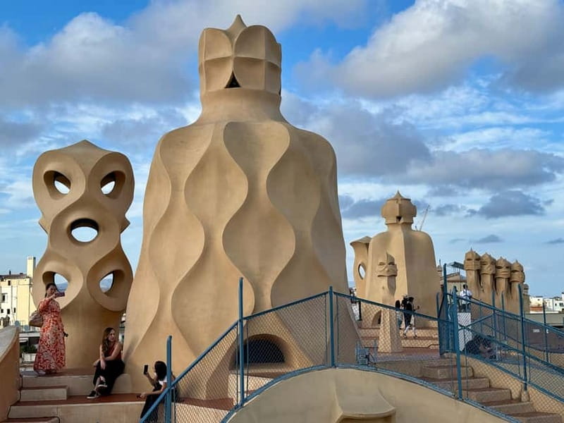 Barcelona: Sagrada Familia, La Pedrera & Cava Tasting Tour - How the four-hour schedule feels