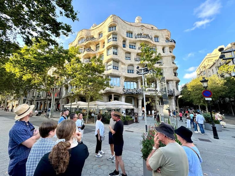 Barcelona: Sagrada Familia, La Pedrera & Cava Tasting Tour - Who gets the most value from this tour