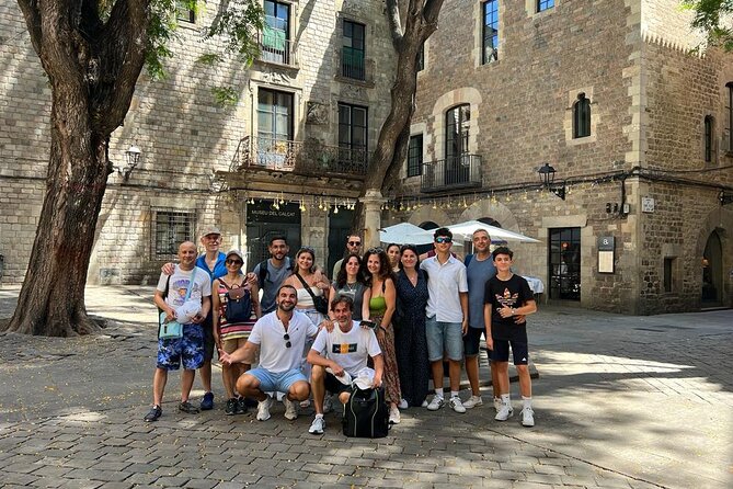 Barcelona: Sagrada Familia, Modernism and Gothic Quarter - Casa de l’Ardiaca and a courtyard frozen in time