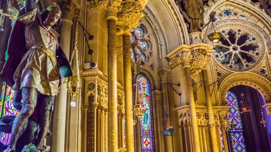 Barcelona: Sagrada Familia & Montserrat Full-Day with Pickup - Is $128 good value?