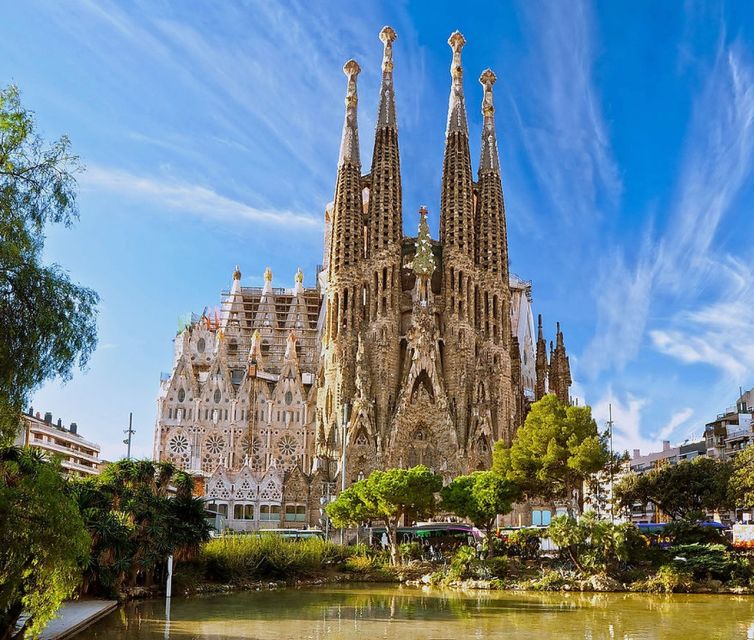 Barcelona: Sagrada Familia & Optional Park Guell Guided Tour - Who should book this tour?