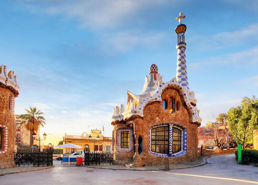 Barcelona: Sagrada Familia & Park Güell Guided Tour & Ticket - Sagrada Familia: Barcelona’s great unfinished church