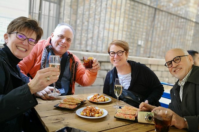 Barcelona: Sagrada Familia, Park Guell & Tapas Private Tour - Inside Sagrada Familia for 90 minutes