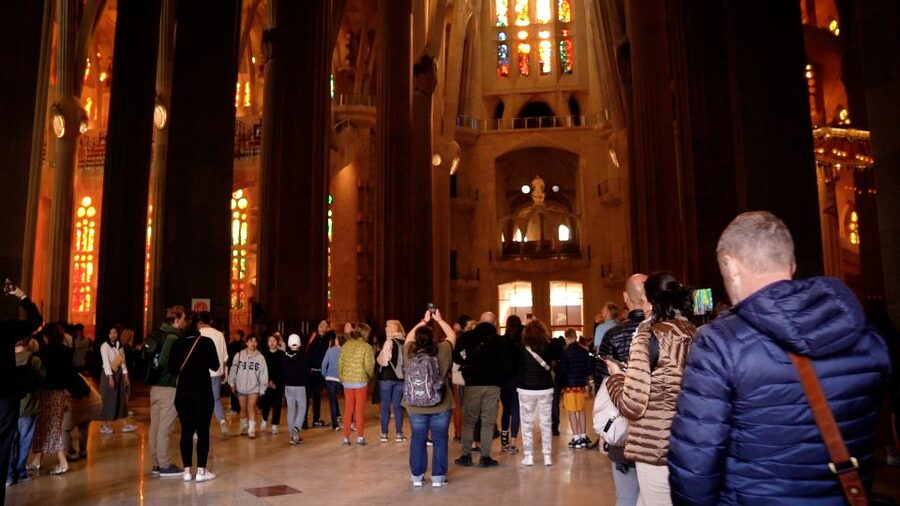 Barcelona: Sagrada Familia Skip-the-Line Guided Tour - Meeting at the Nativity side on Carrer de la Marina