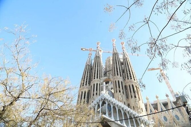 Barcelona: Sagrada Familia Skip The Line Insider Guided Tour - Is $77 good value?