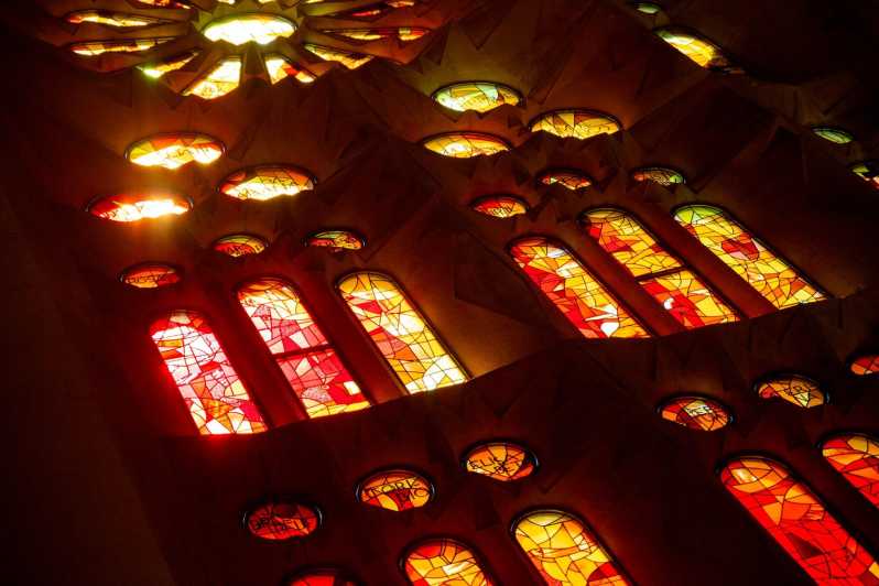 Barcelona: Sagrada Familia Tour Priority Access & Add-ons - Key points to know before booking