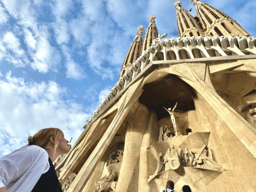 Barcelona: Sagrada Família Tour with Skip-the-Line Access - A note about weather, closures, and towers