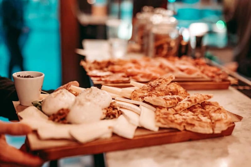 Barcelona: Tipsy Tapas & History Tour in the Gothic Quarter - What you may eat and drink