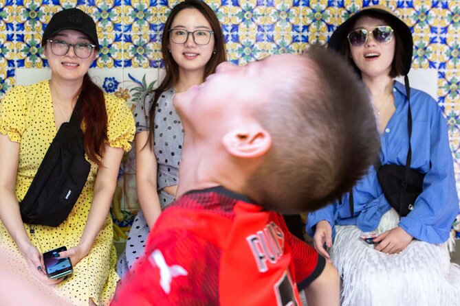 Barcelona Tour And Photoshoot in Gothic Quarter - Through El Call, Barcelona’s old Jewish Quarter