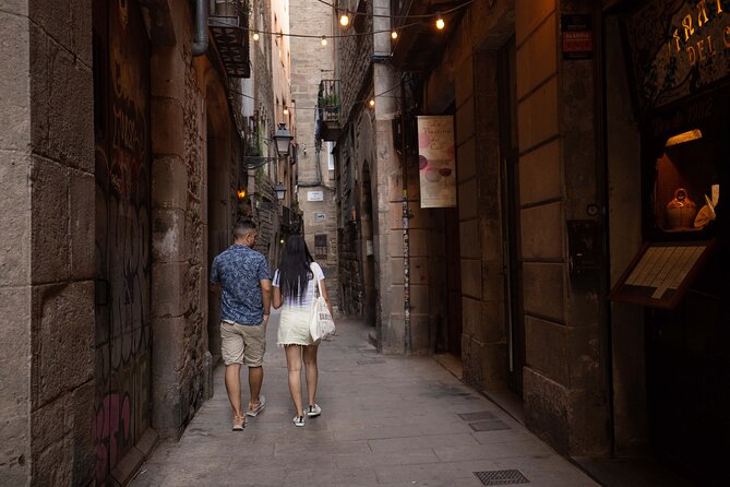 Barcelona Tour And Photoshoot in Gothic Quarter - The modern letters of Barcino