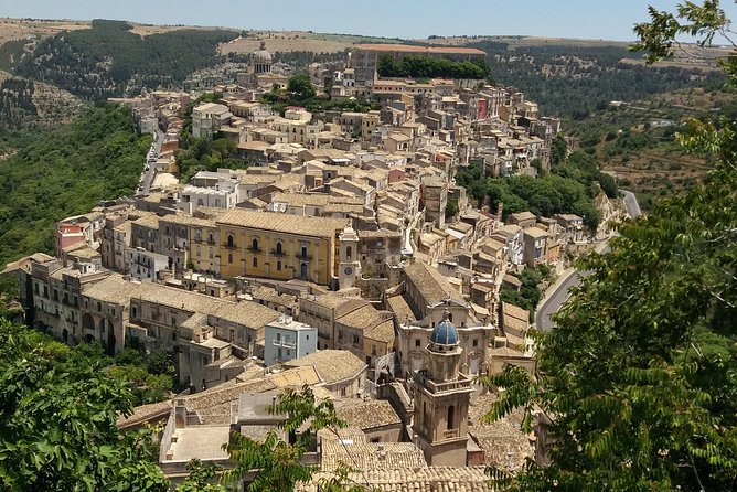Baroque shades of Sicily (Noto, Modica and Ragusa day tour) - The vehicle and small group matter on Sicily’s winding roads