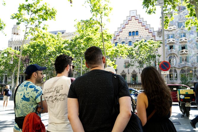 Best of Barcelona: Sagrada Família, Gaudí & Candy Tasting Tour! - La Mansana de la Discordia and Barcelona’s design contest