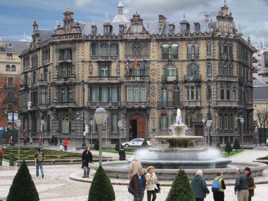 Bilbao: Historical and Architectural Walking Tour - Key things to know before you book
