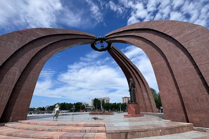 Bishkek : USSR History, Soviet Architects ,Statues & Mosaics - Key points to know before booking