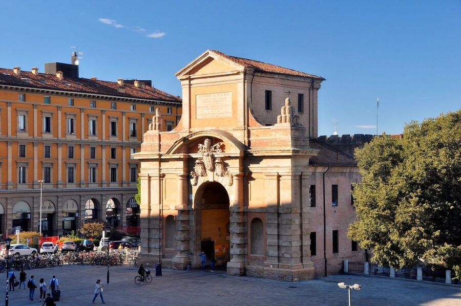 Bologna: Guided Architecture Walking Tour - The Asinelli and Garisenda Towers from below