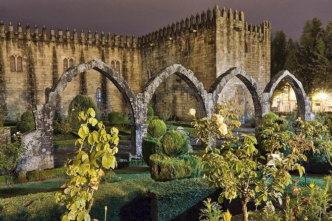 Braga - Roman & Baroque / Full Day - from Porto - The Baroque blue of Palácio do Raio