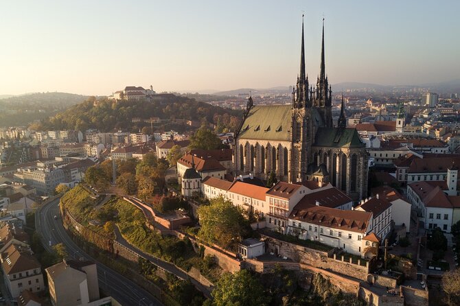 Brno’s Modernist Marvels: A Private Functionalist Journey - Key points at a glance