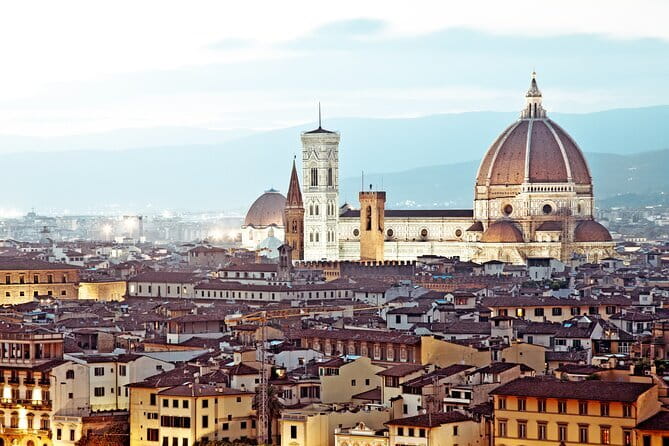 Brunelleschi’s Dome 1-Hour Guided Tour with Pre-Climb Explanation - The pre-climb briefing at Piazza del Duomo