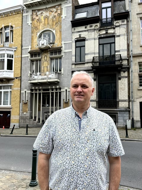 Brussels: 2-hours "Art Nouveau" Walking Tour - The long middle section: façades across Brussels