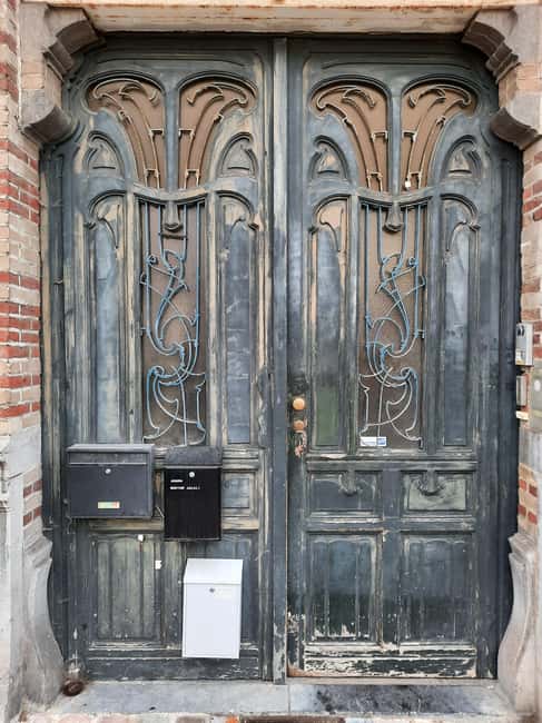 Brussels: 3h Art Nouveau Private Tour with a Local Guide - Saint-Gilles and the lesser-known houses