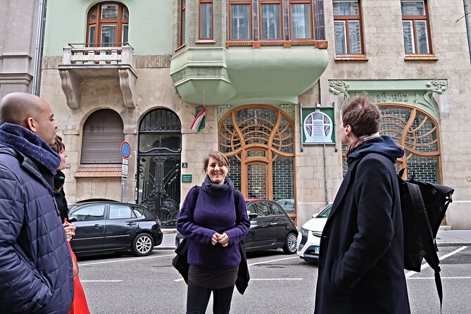 Budapest Art Nouveau Walking Tour - What the three-hour format feels like