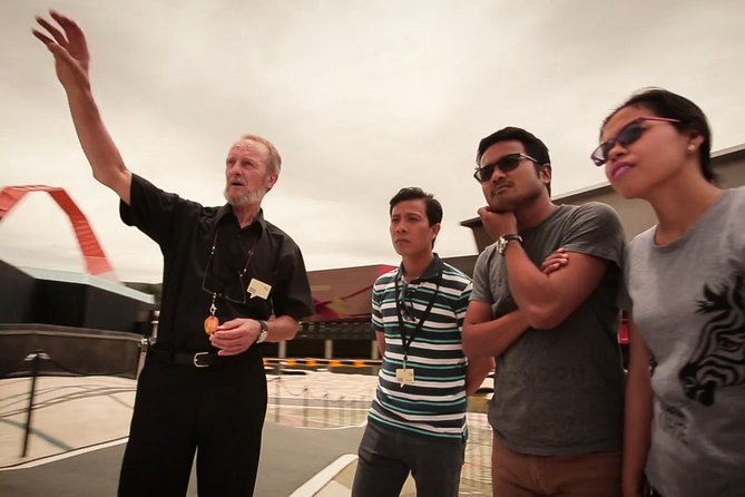 Building + Architecture Tour | 10am Daily - What happens during the one-hour tour