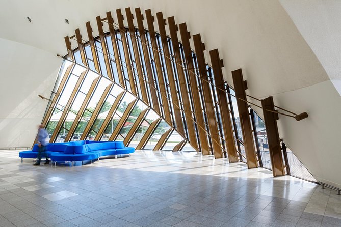 Building + Architecture Tour | 10am Daily - General admission gives you time to continue alone
