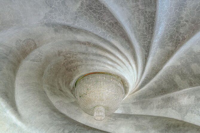 Casa Batllo Fast Track Tour with Optional White Rabbit Museum - The rooftop and Barcelona views