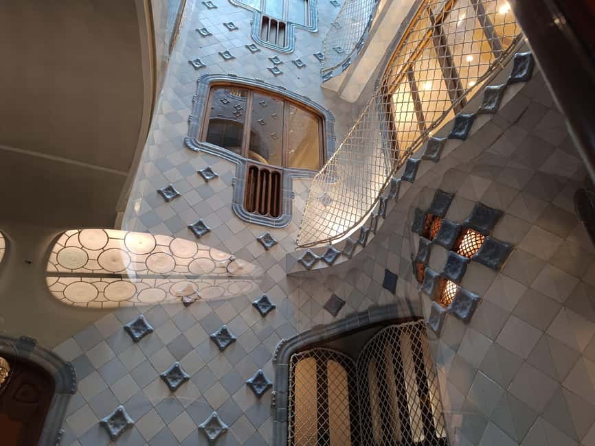 Casa Batlló First Access Tour With Sagrada Família Upgrade - Who should book this Casa Batlló tour?