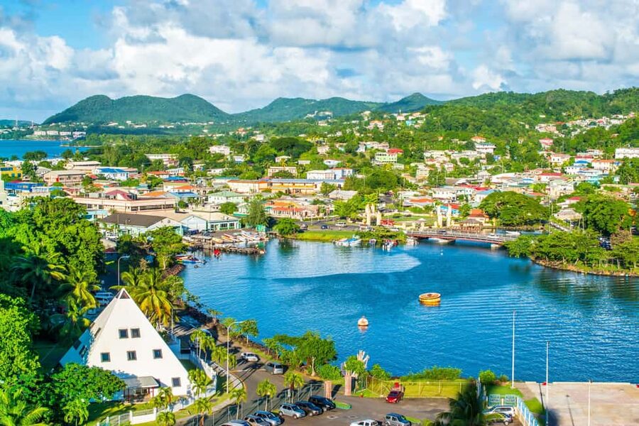 Castries: Guided City Architecture and Castries Market Tour - Trying a Creole lunch without paying a second tour fee