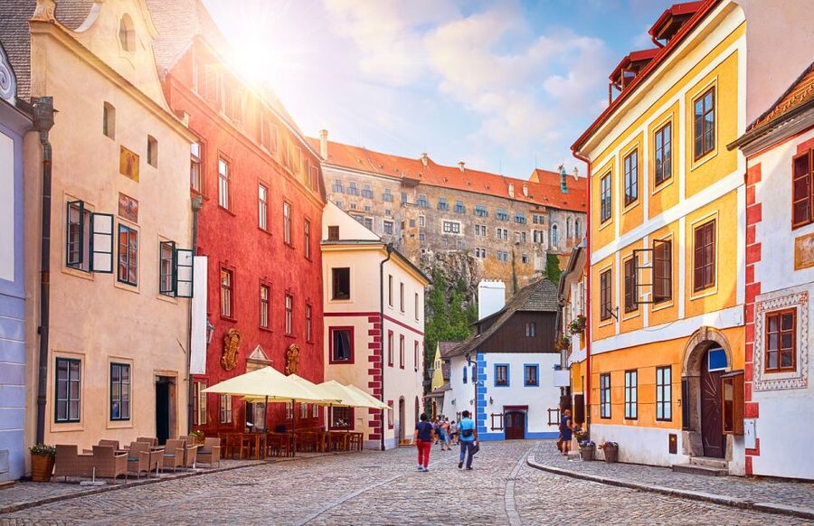 Český Krumlov: Half-Day Medieval Architecture Walking Tour - Svornosti Square and the town’s grand opening scene